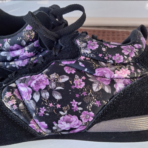Skechers OG 85 "Hollywood Rose" Fashion Sneakers. Size 8.5. Hidden Wedge Heels. - Picture 2 of 9